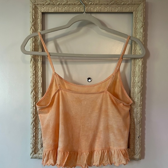 AMERICAN EAGLE | Peach Tie Dye Cropped Relaxed Cami Tank Top Ruffle Hem Peplum - Picture 8 of 15